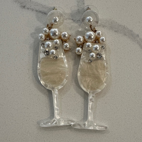 Jewelry - Elegant Pearl and Acrylic Champagne Earrings